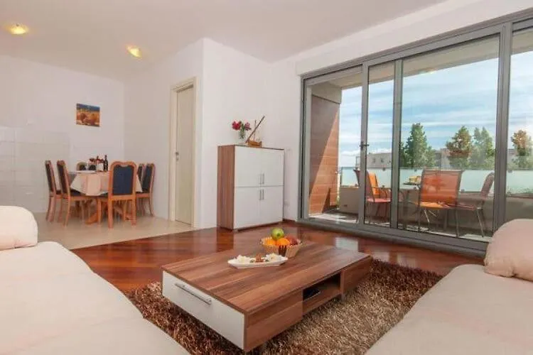 Apartments Nikolina St - Comfort Two Bedroom Apartment A1 Split 0*,  Croatia