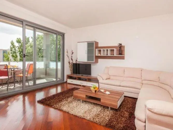 Apartments Nikolina St - Comfort Two Bedroom Apartment A1 Split